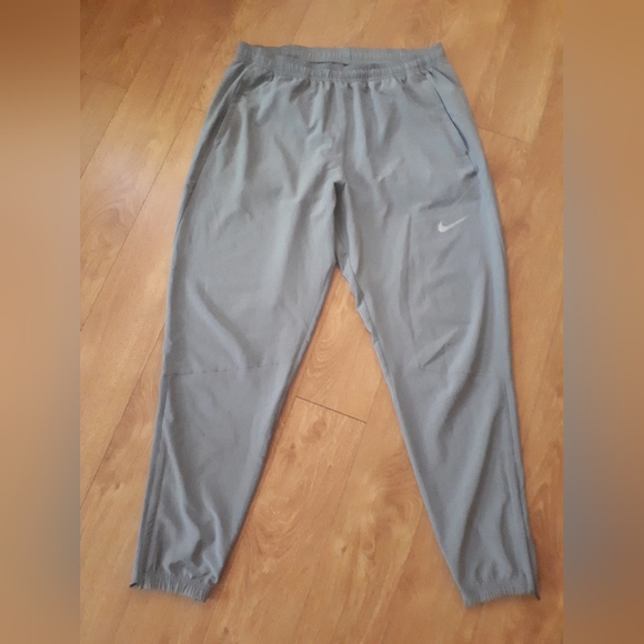 Nike Men's Gray Athletic Pants - Picture 1 of 3